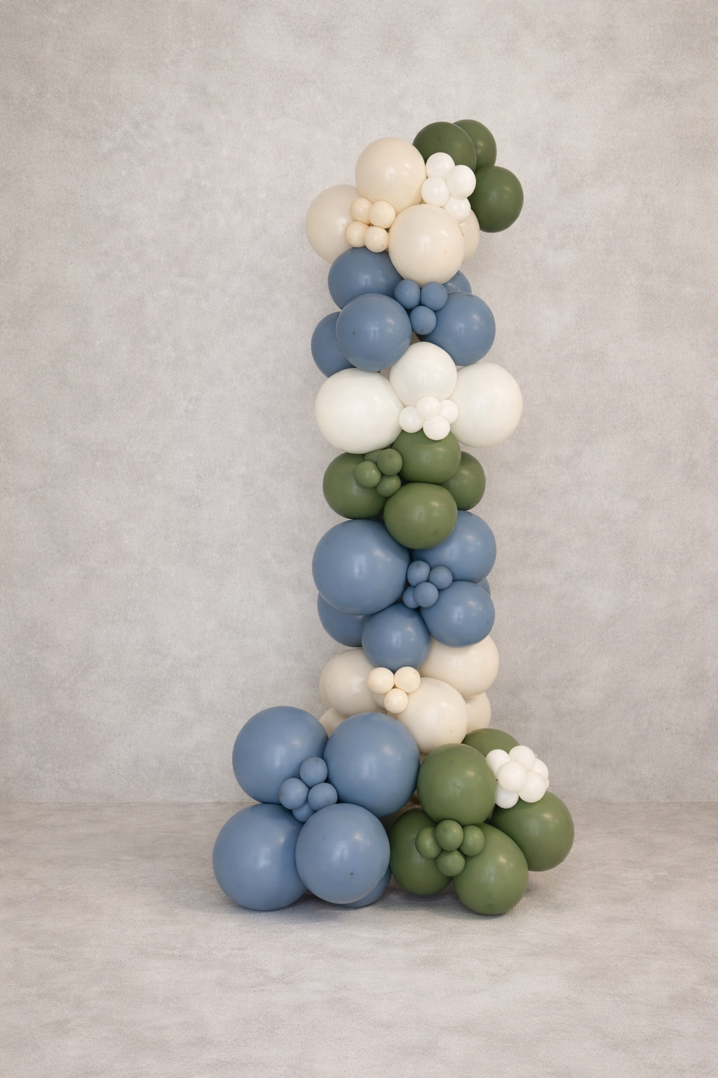 Freestanding Balloon Garland