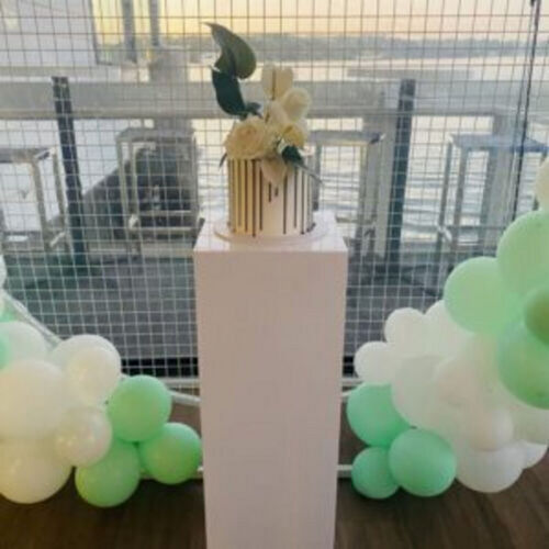 SQUARE WHITE ACRYLIC PLINTHS